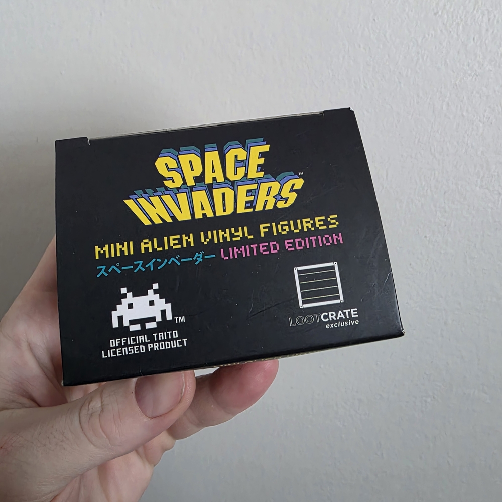 Space Invaders Mini Alien Vinyl Figure - Picture 4 of 5
